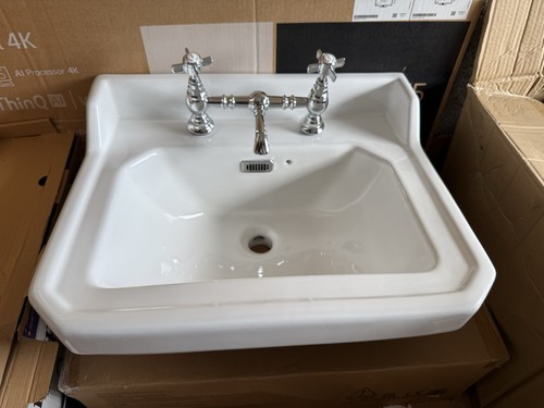 560mm traditional bathroom - 560mm,