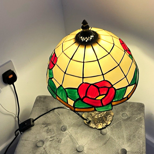 Tiffany style table lamp - table,