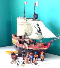 Playmobil Pirate Ship (5135)