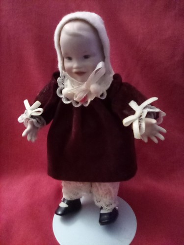 Porcelain mini doll - doll, "jennifer"