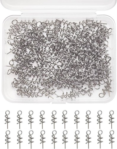 Twist lock hook - twist, centering