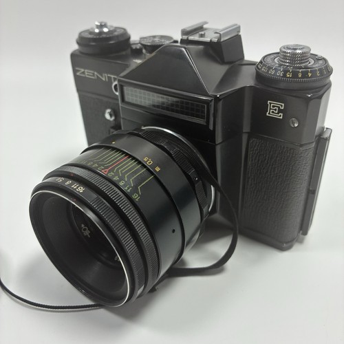 Zenit 35mm slr - e, +