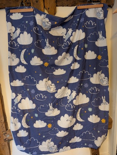 Sleepy head cloud - head,