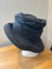 Women's Barbour Navy Waxed Cotton Tartan Lined Ruched Bucket Hat Medium