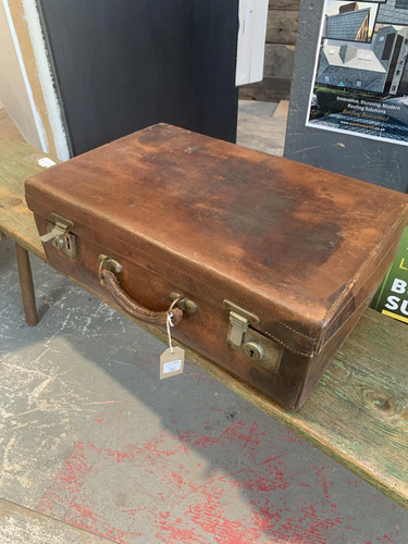 Vintage leather suitcase - leather,
