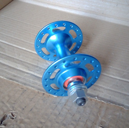 Sealed bearing track pista - sealed, track,