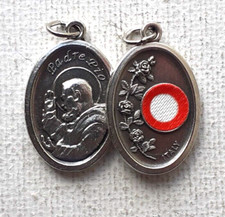 ST PIO    Medal with Relic    Pack of Two
