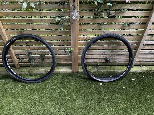 Thirteen gravel wheel - e, set