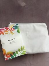 Tropic ~ Brand New ~ Washbag/Cosmetic Bag and Bamboo Facecloth x 2 sets