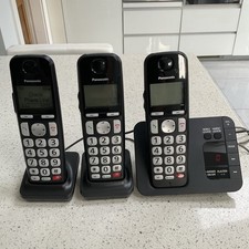 Panasonic KX-TGE823EB TRIO