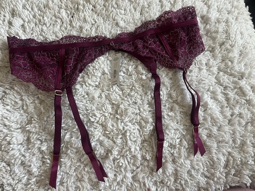 Bnwt sexy burgundy lace - burgundy,