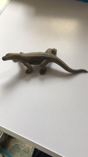 Schleich komodo dragon figure - dragon,