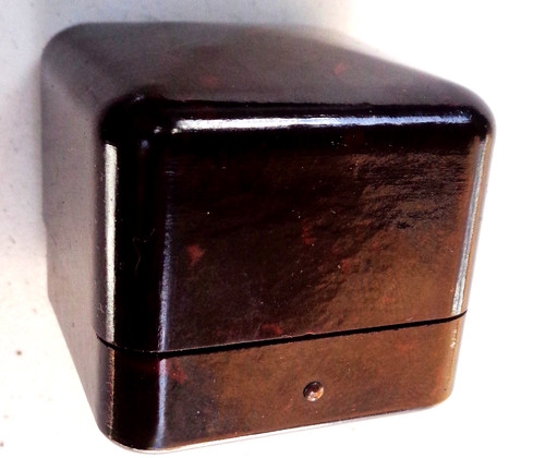 Art deco brown bakelite ring - brown,