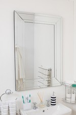 Large Venetian Modern Big