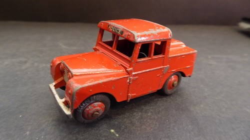 Dinky toys 255 land rover - toys,