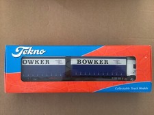 Tekno Modern Truck British Collection No 113 VOLVO FH Curtain BOWKER TRANSPORT