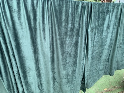 Pair long dark green - green, velvet