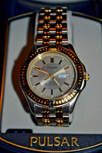 Pulsar date quartz watch - quartz, by
