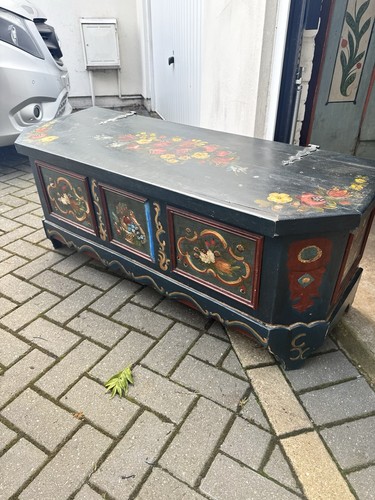 Alpine trunk antique - trunk, pine