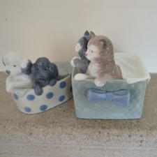 Two Nao Porcelain animals