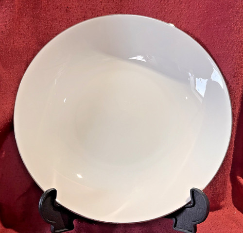Thomas medallion thin platinum - medallion,