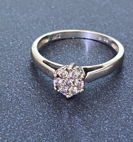 18ct white gold 25ct diamond - 18ct,