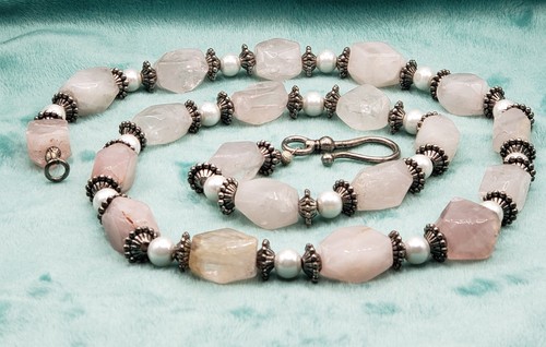 Chunky rose quartz - quartz, beaded