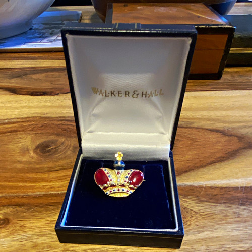 Walker hall boxcrown brooch - &,