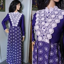 Vintage 60s Purple Crochet Bib