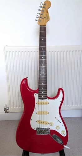 Series squier stratocaster - series,