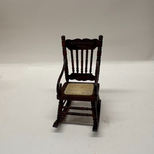 12th scale dolls - 1:12th, house