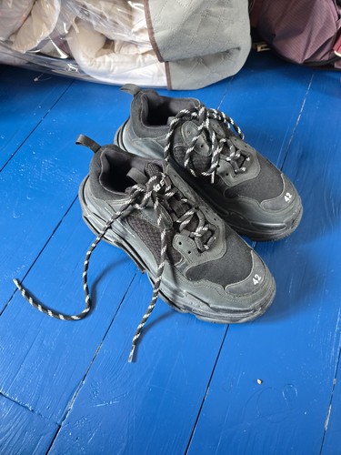 Balenciaga triple black size - triple,