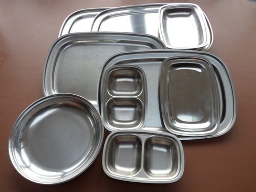 Vintage old hall meat platters - old,