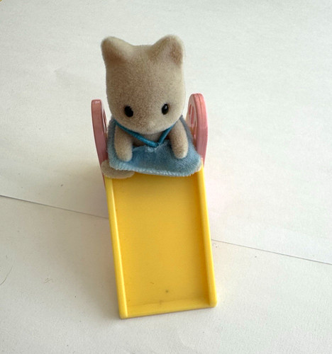 Sylvanian families cat figure - cat,