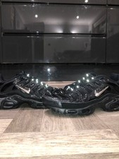 Nike tns size 7 black and