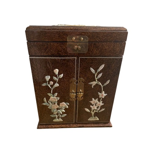 Vintage midcentury chinoiserie - vintage,