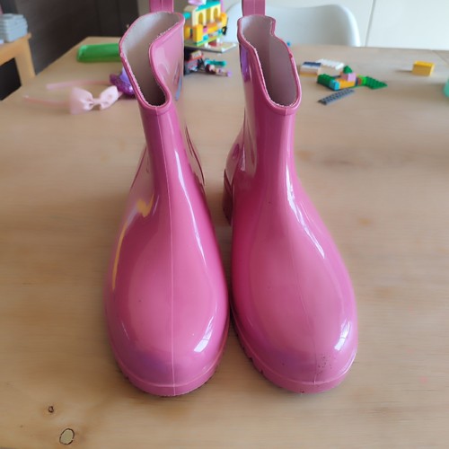Brand new lovely short - new, pink