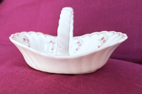 Vintage wedgewood bone china - bone,