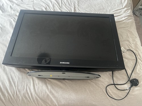 Samsung inch spares or - 32-inch,