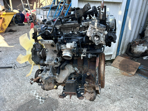 Nissan navara np300 - nissan,