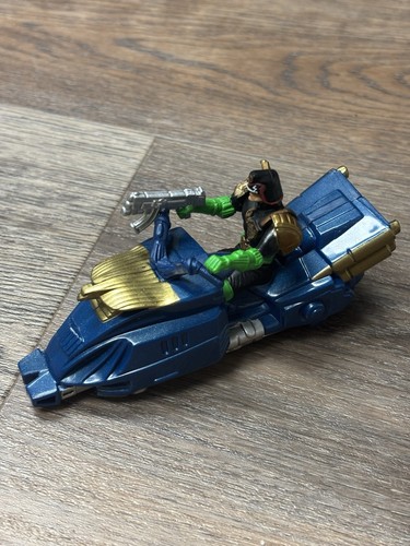 Miniature judge dredd figure - judge,