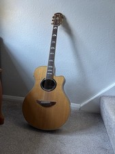 Yamaha APX 900NT Acoustic Guitar With Case