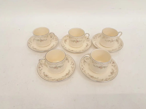 Vintage royal doulton - doulton, romance