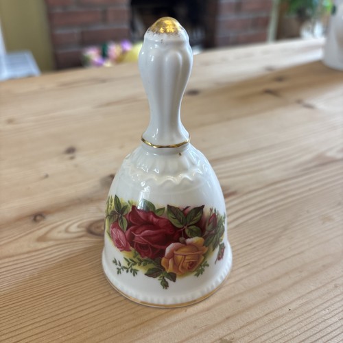 Lovely old country roses - roses, by