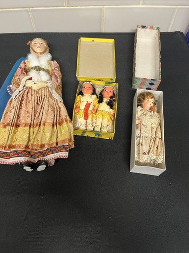 Lovely vintage dolls - lovely,