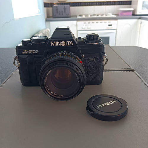 Minolta 700 black 35mm - black, film