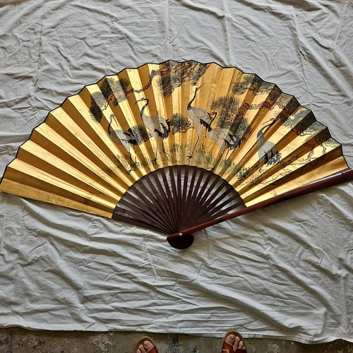 Large hand painted wall - hand,