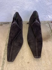 Suede Brown Low Cut Ankle Boot With Side Zip And Striped Heel