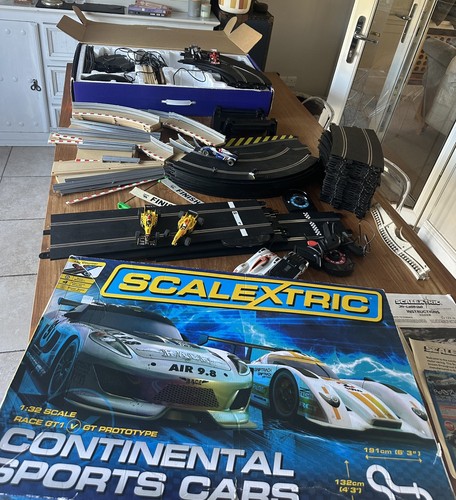 Scalextric formula one - one, x3