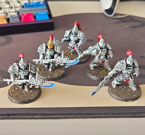Warhammer 40k adeptus custodes - adeptus,